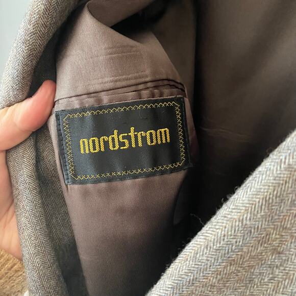 Vintage NORDSTROM 2 PIECE Men's 42 Trousers Sports Coat Wool Herringbone Classic - Picture 6 of 16